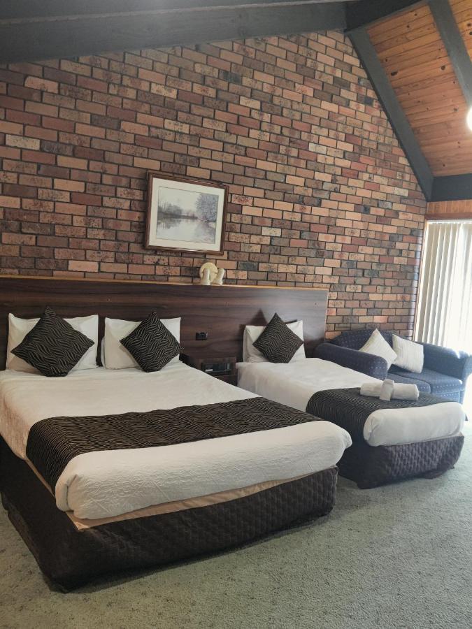 Belvoir Village Motel & Apartments ウォドンガ エクステリア 写真